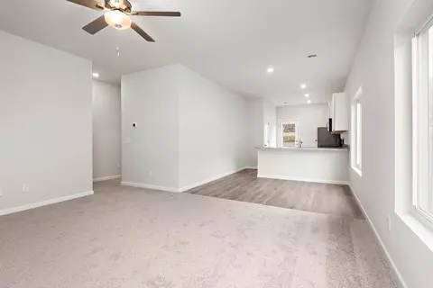600 Redwood Loop N, Cambridge, MN 55008