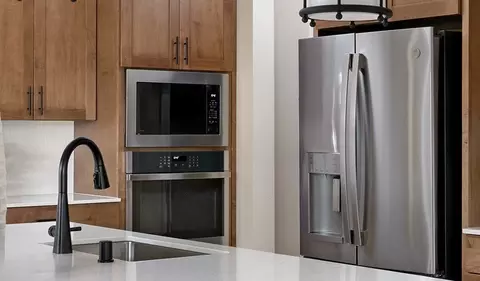 2216 Oak Ct, Milton, WA 98354