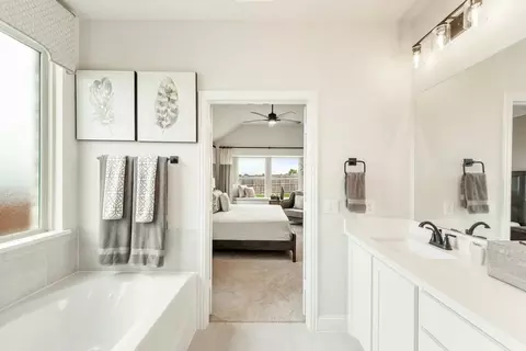 Bath - 1154 Bailey Ranch Rd, Aledo, TX 76008 photo 2 of 8