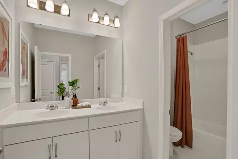 Bath - 182 Brook Forest Dr, Saint Augustine, FL 32092 photo 3 of 5