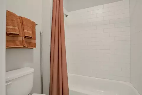 Bath - 182 Brook Forest Dr, Saint Augustine, FL 32092 photo 4 of 5