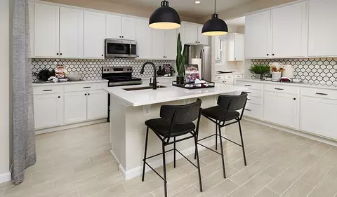 Kitchen - 1212 Daisy Hill Ave, Dundee, FL 33844 photo 4 of 7