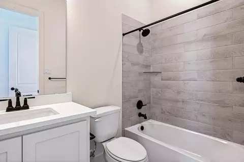 Bath - 2965 Ralph Drees Dr, Leander, TX 78641 photo 4 of 6