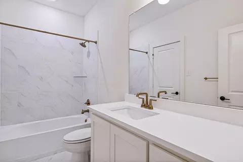 Bath - 2965 Ralph Drees Dr, Leander, TX 78641 photo 6 of 6