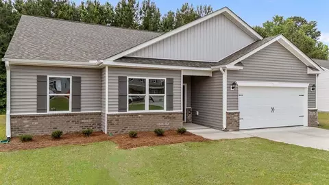 97 Discovery Way, Spring Lake, NC 28390