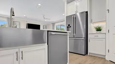 Kitchen - 77 Superior Blvd, Saint Augustine, FL 32092 photo 4 of 4