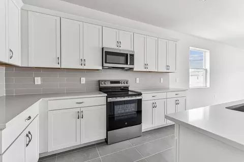 9122 Optimist Way, Palmetto, FL 34221