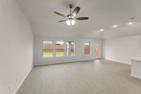 Living - 1806 Apache Cir, Cleburne, TX 76033 photo 1 of 2