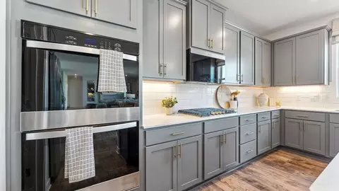 Kitchen - 9768 47th Bay NE, Saint Michael, MN 55376 photo 4 of 5