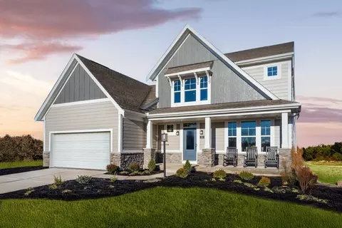 2587 Golden Leaf Dr, Dayton, OH 45431