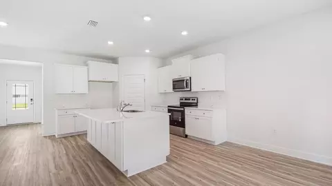 Kitchen - 3233 Harrier Rd, Pace, FL 32571 photo 5 of 13