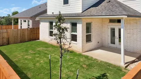 100 Ridgewell Loop, Georgetown, TX 78633 photo 2
