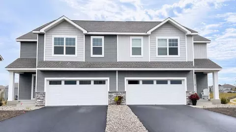 2084 Clearwater Ter, Shakopee, MN 55379