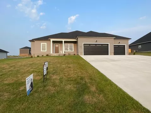 886 Mcintyre St, Bowling Green, KY 42101