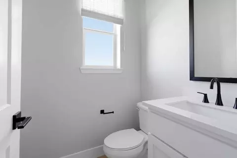 Bath - 3892 Central Pkwy, Dublin, CA 94568 photo 3 of 3