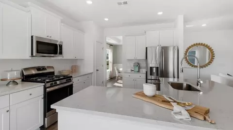 Kitchen - 732 Mint Julep Dr, Longs, SC 29568 photo 5 of 9
