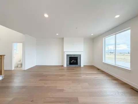8547 S Maple Water Dr, West Jordan, UT 84081