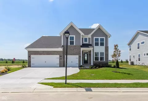 615 Firefly Ct, Greenfield, IN 46140