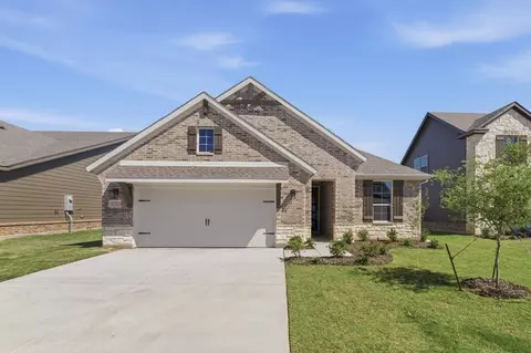 1233 Sabine River Ln, Springtown, TX 76082