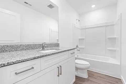 Bath - 7242 N Bald Eagle Way, Eagle Mountain, UT 84005 photo 2 of 2