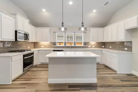 Kitchen - 6512 Farndon Dr, Celina, TX 75009 photo 2 of 5