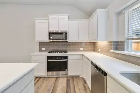 Kitchen - 6512 Farndon Dr, Celina, TX 75009 photo 3 of 5