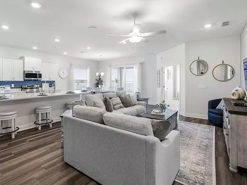 Living - 5514 Amorelli Way, Auburndale, FL 33823 photo 1 of 2