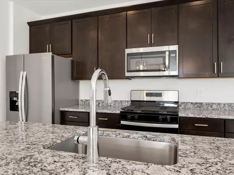 Kitchen - 12917 E Carter Crane Dr, Vail, AZ 85641 photo 3 of 4