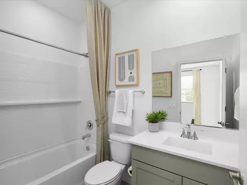 Bath - 12917 E Carter Crane Dr, Vail, AZ 85641 photo 3 of 4