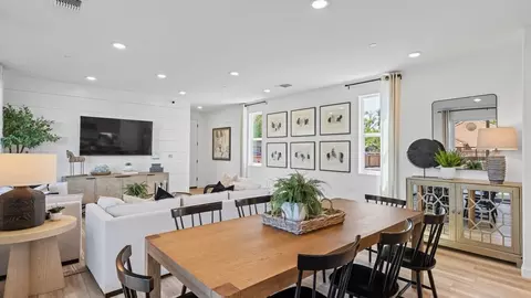 Dining - 2355 E 8th St, Davis, CA 95618 photo 3 of 3