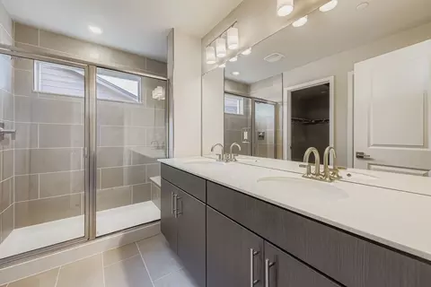 Bath - 8460 Irving St, Westminster, CO 80031 photo 2 of 6