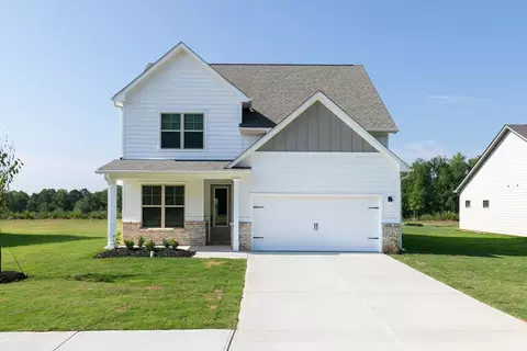38 Pointe Dr, Dallas, GA 30157