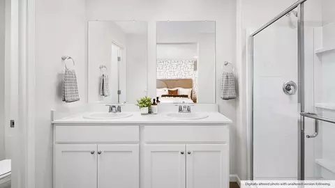 Bath - 4325 E Merle Ave, Modesto, CA 95355 photo 6 of 12