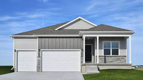 5702 N 181 St, Elkhorn, NE 68022