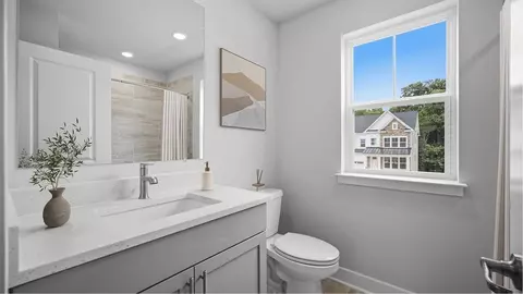 Bath - 17055 Gathering St, Boyds, MD 20841 photo 4 of 6