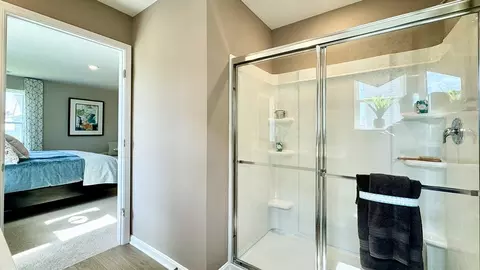 Bath - 1130 Albritton Ln, Salisbury, MD 21801 photo 2 of 3