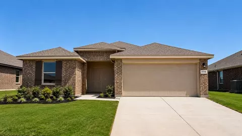 1136 Belhaven St, Granbury, TX 76048