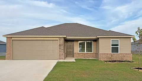 1056 Hilda Ln, Elkins, AR 72727