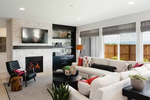 Living - 805 Halfpipe St, Belgrade, MT 59714 photo 2 of 6