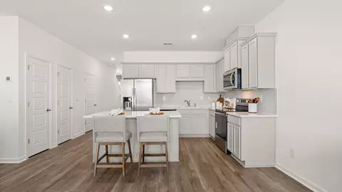 Kitchen - 109 Kenmore Cir, Perry, GA 31069 photo 2 of 8