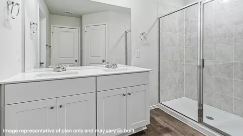 Bath - 14538 Open Range Rd, Lytle, TX 78052 photo 1 of 8