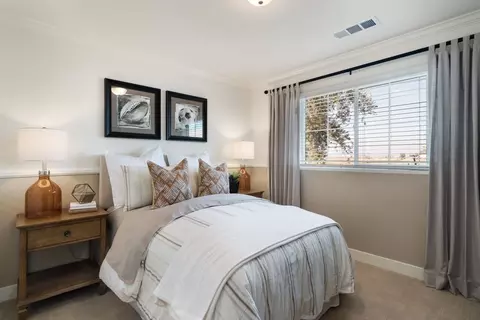 Bedroom - 306 Pelican Dr, Delano, CA 93215 photo 4 of 7