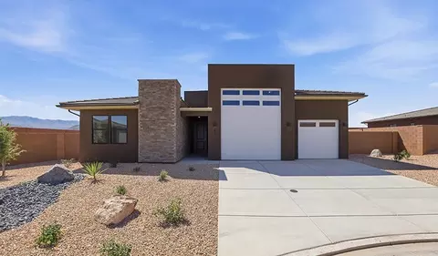 141 N Desert View Dr, Ivins, UT 84738