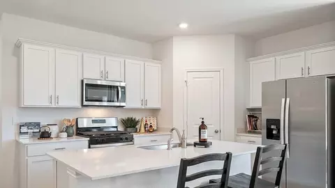 Kitchen - 2140 Ghost Rider Ct, Leander, TX 78641 photo 8 of 10