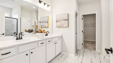 Bath - 16 Valley Forge Ln, Smithfield, NC 27577 photo 3 of 3