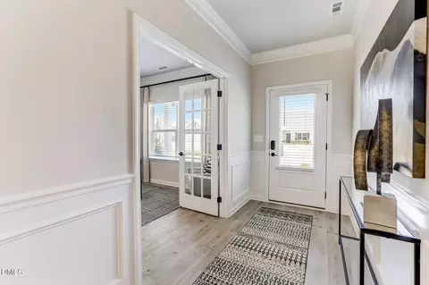 Entry Way - 16 Valley Forge Ln, Smithfield, NC 27577 photo 2 of 4