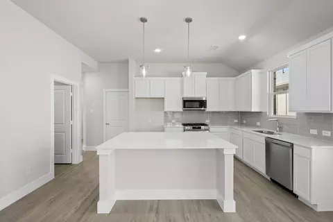 Kitchen - 1728 Willow Patch Dr, Krum, TX 76249 photo 2 of 6
