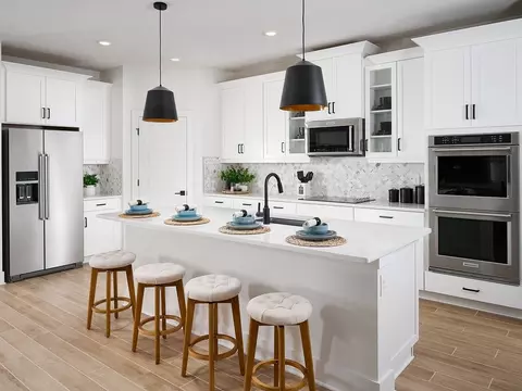 Kitchen - 13109 Shellmore Ave, Palmetto, FL 34221 photo 3 of 3