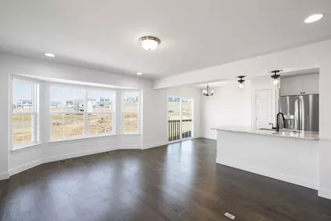 Living - 1308 Hillside Ct, Rolla, MO 65401 photo 9 of 15