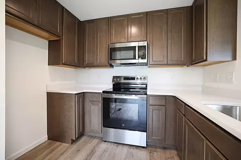 Kitchen - 1308 Hillside Ct, Rolla, MO 65401 photo 12 of 13